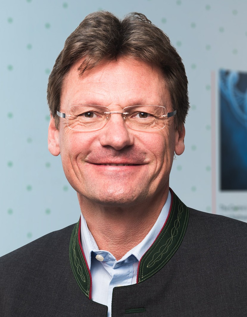 Dr.  Ulrich Thibaut