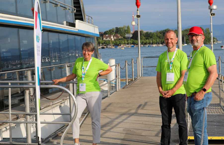 Enlarged view: Volunteers at the mentor's excursion, lake Zurich