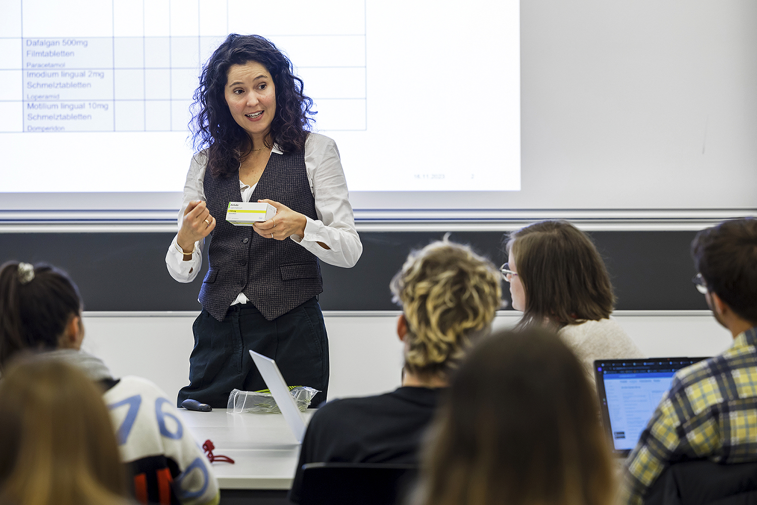 ELvan Cut giving her lecture