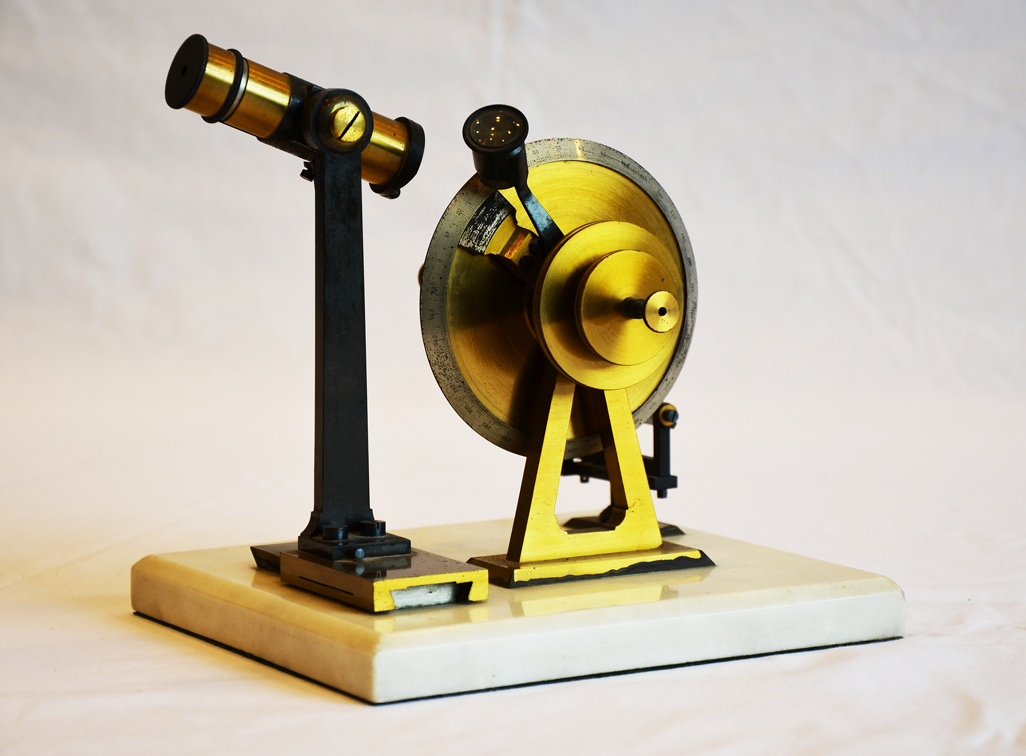 Goniometer in the Chemical Collection