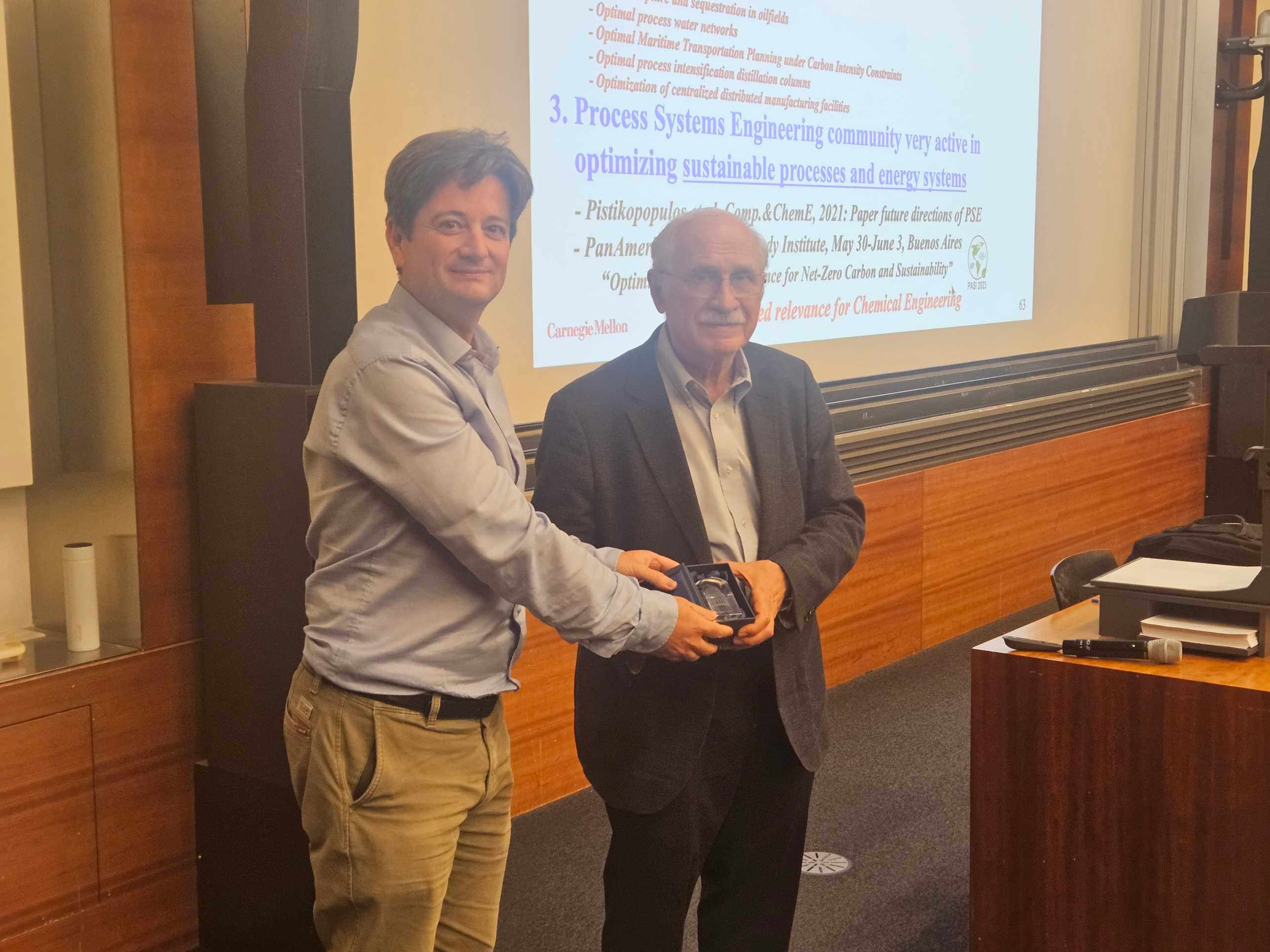 Proff. Grossmann and Guillén Gosálbez