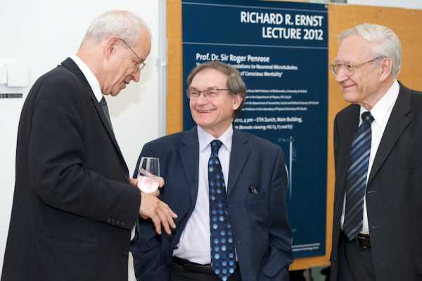 Enlarged view: Prof. Sir Roger Penrose, Prof. Eichler, Prof. Ernst